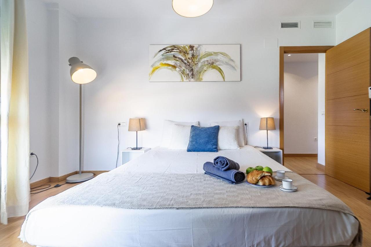 Modern Beach Apartment Valparaiso With Parking มาลากา ภายนอก รูปภาพ