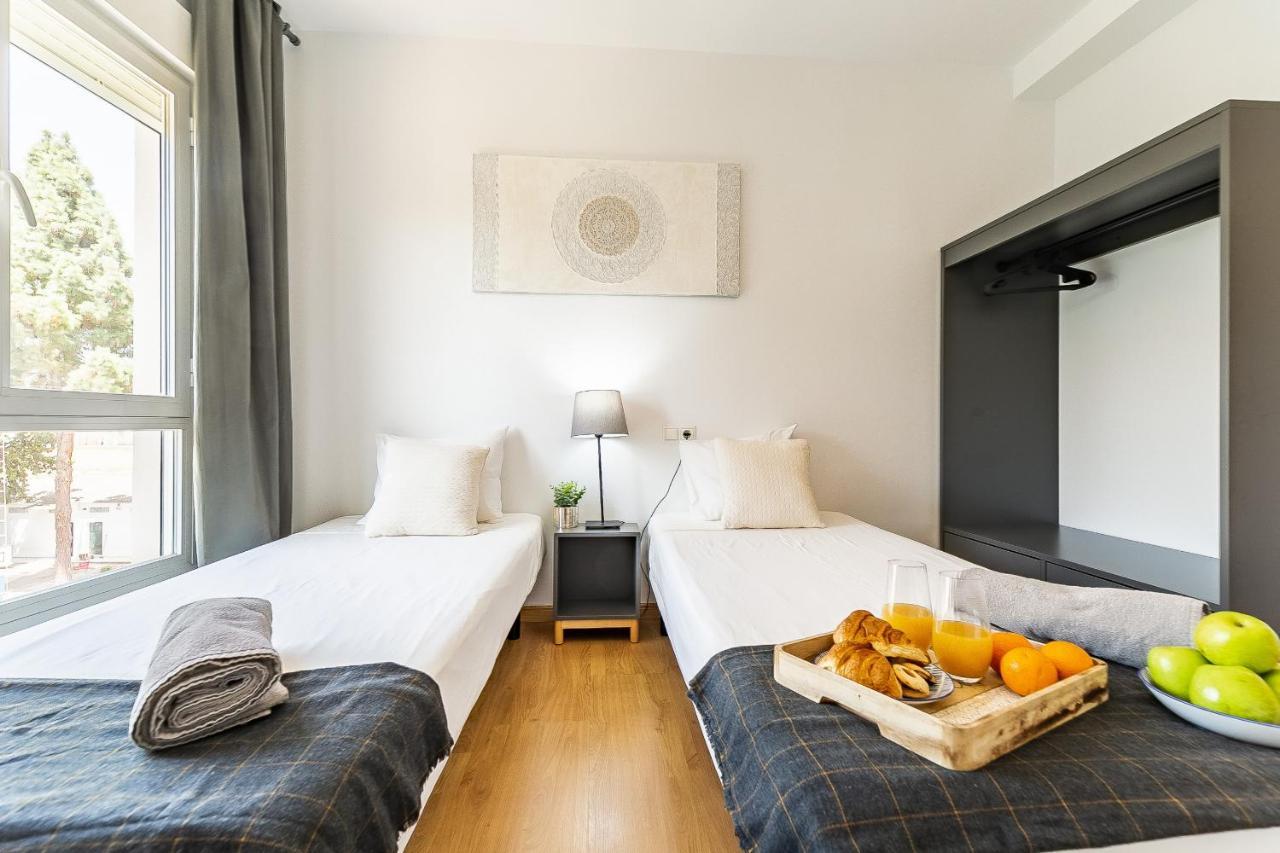Modern Beach Apartment Valparaiso With Parking มาลากา ภายนอก รูปภาพ