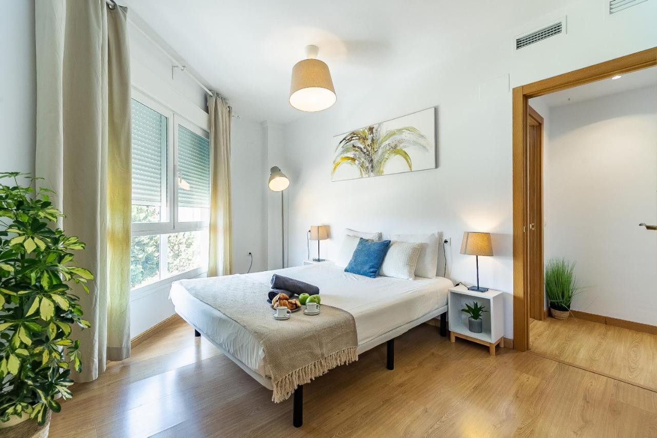 Modern Beach Apartment Valparaiso With Parking มาลากา ภายนอก รูปภาพ