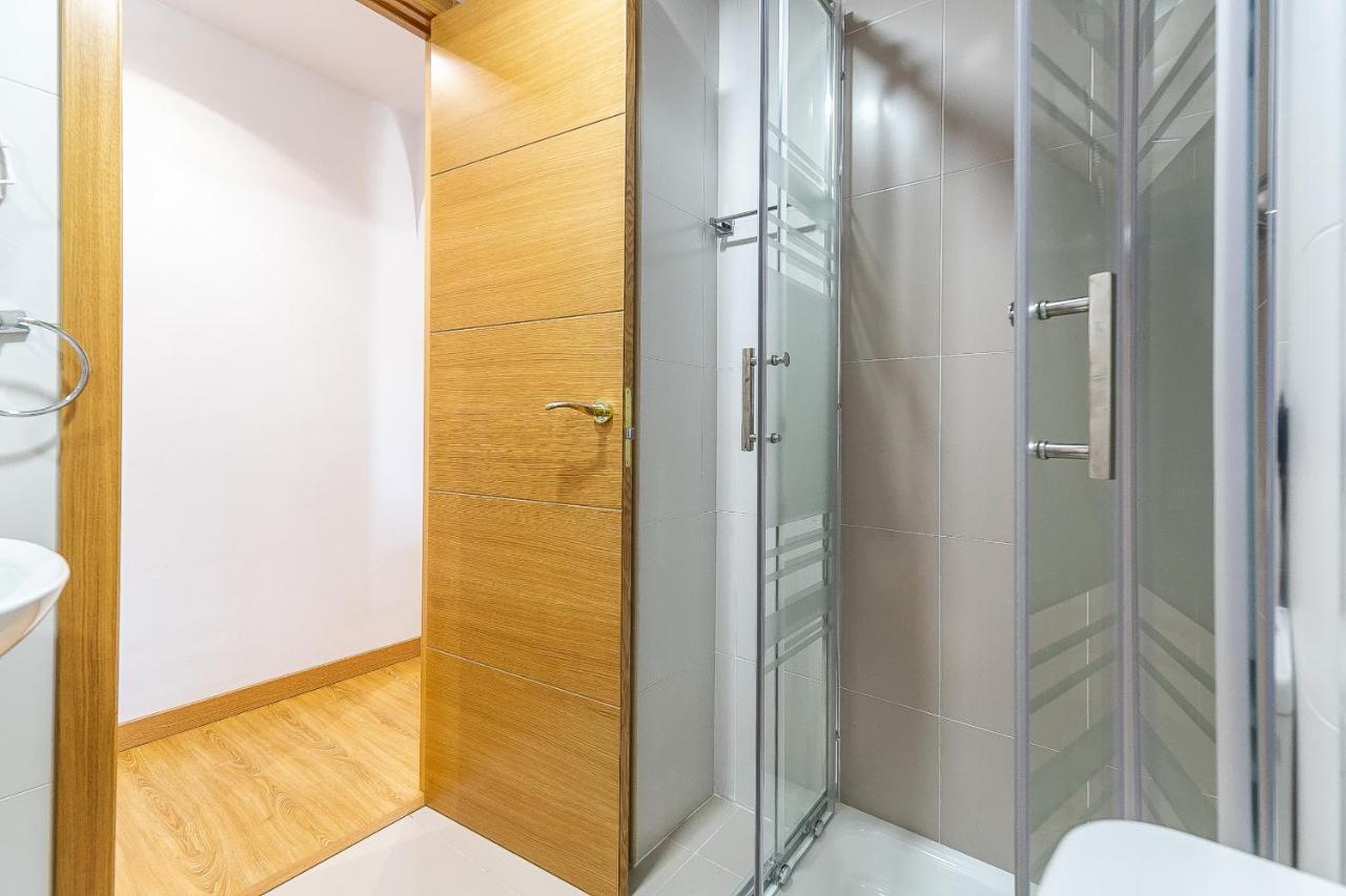 Modern Beach Apartment Valparaiso With Parking มาลากา ภายนอก รูปภาพ